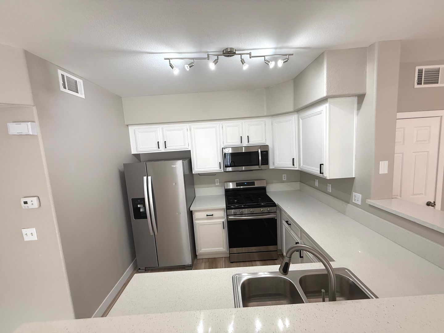 Las Vegas House: 7131 S Durango Dr
