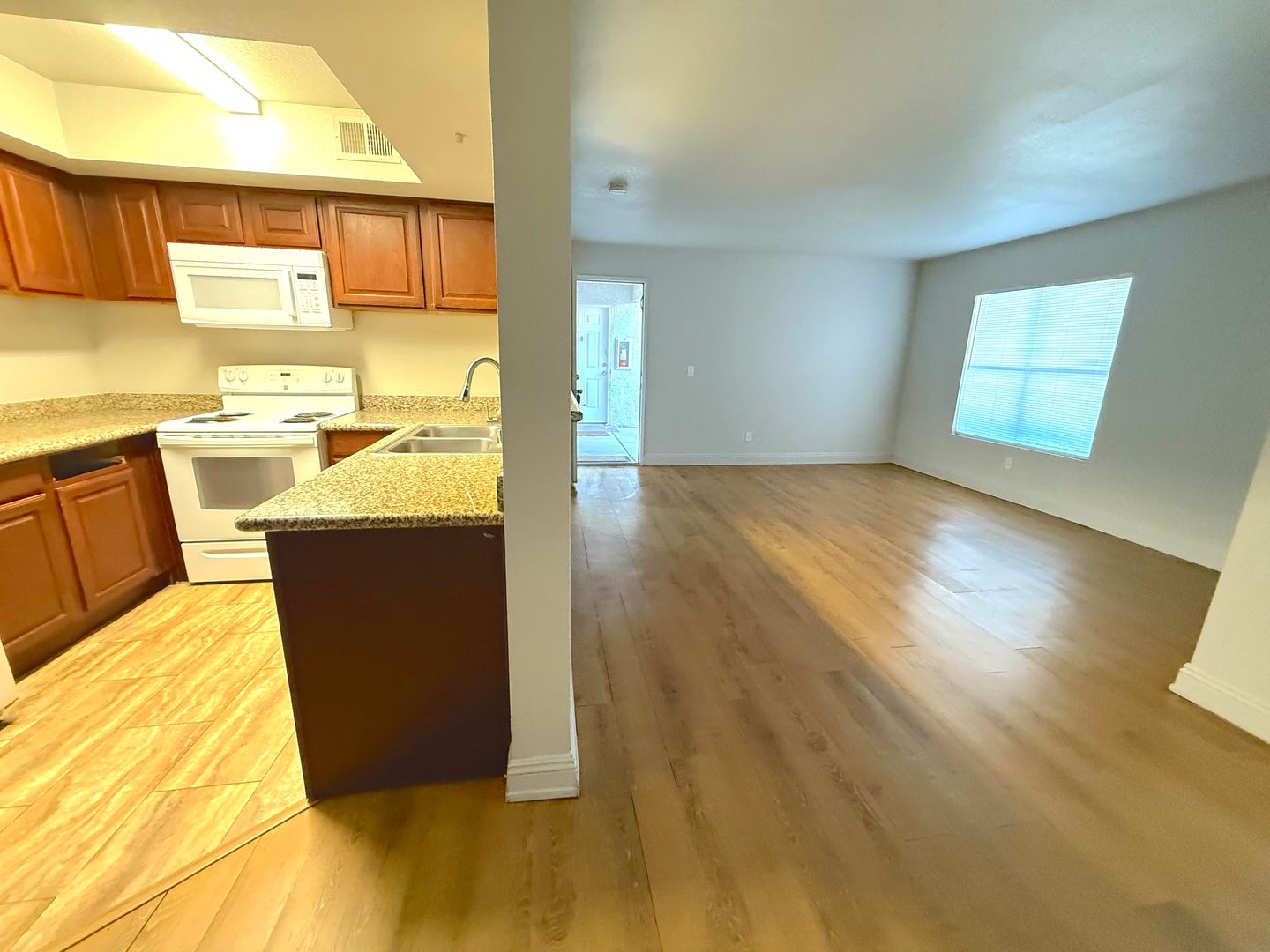 Las Vegas Condo: 6800 E Lake Mead Blvd Unit 1015