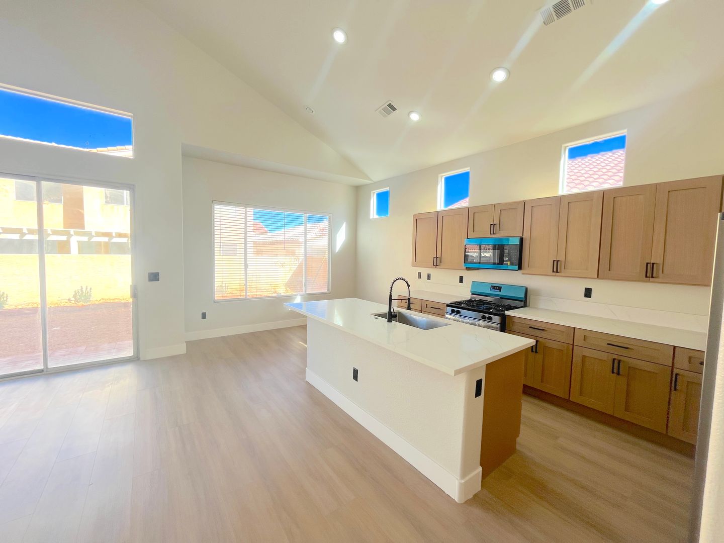 Las Vegas House: 376 Blackstone River