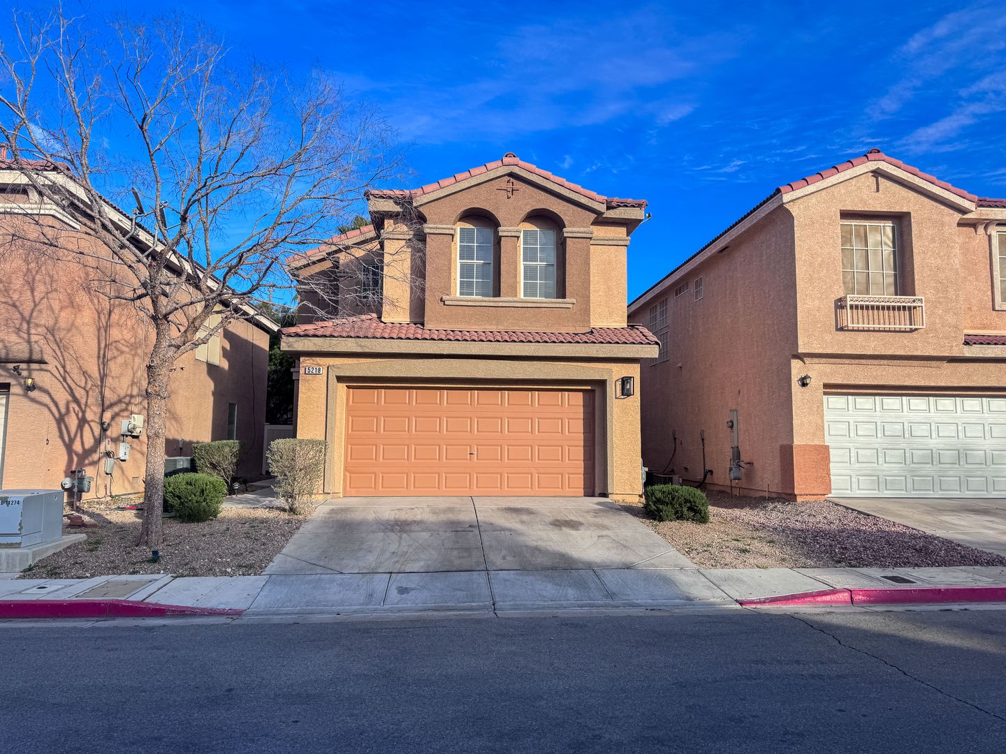 NORTH LAS VEGAS House: 5218 ROCK CABIN COURT