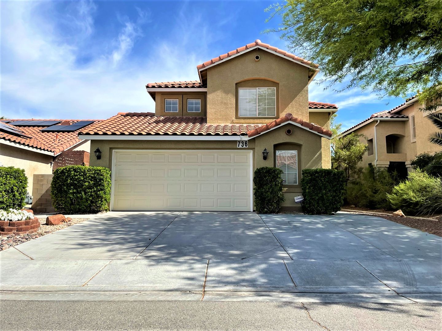 Las Vegas House: 736 Roddenberry Ave