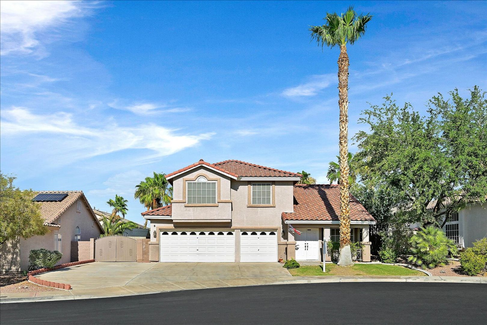 Henderson House: 1038 Twin Berry Court