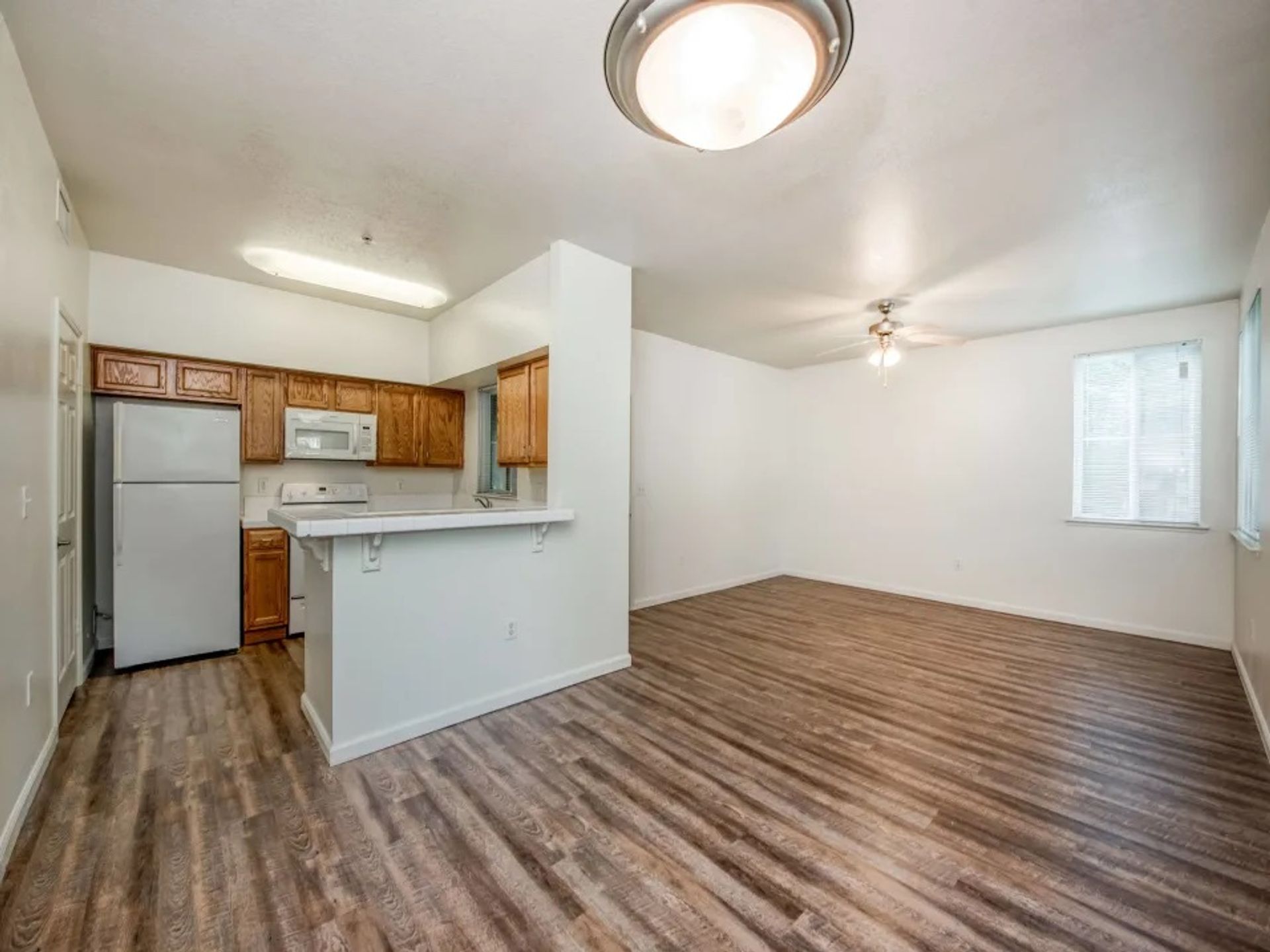 Fresno Apartment: 4262 W. Figarden Dr.
