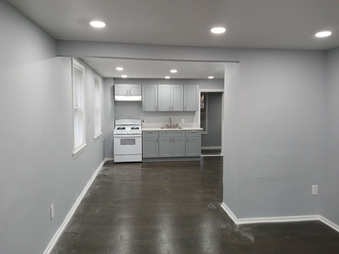 Cohoes Apartment: 8 Mangam St.