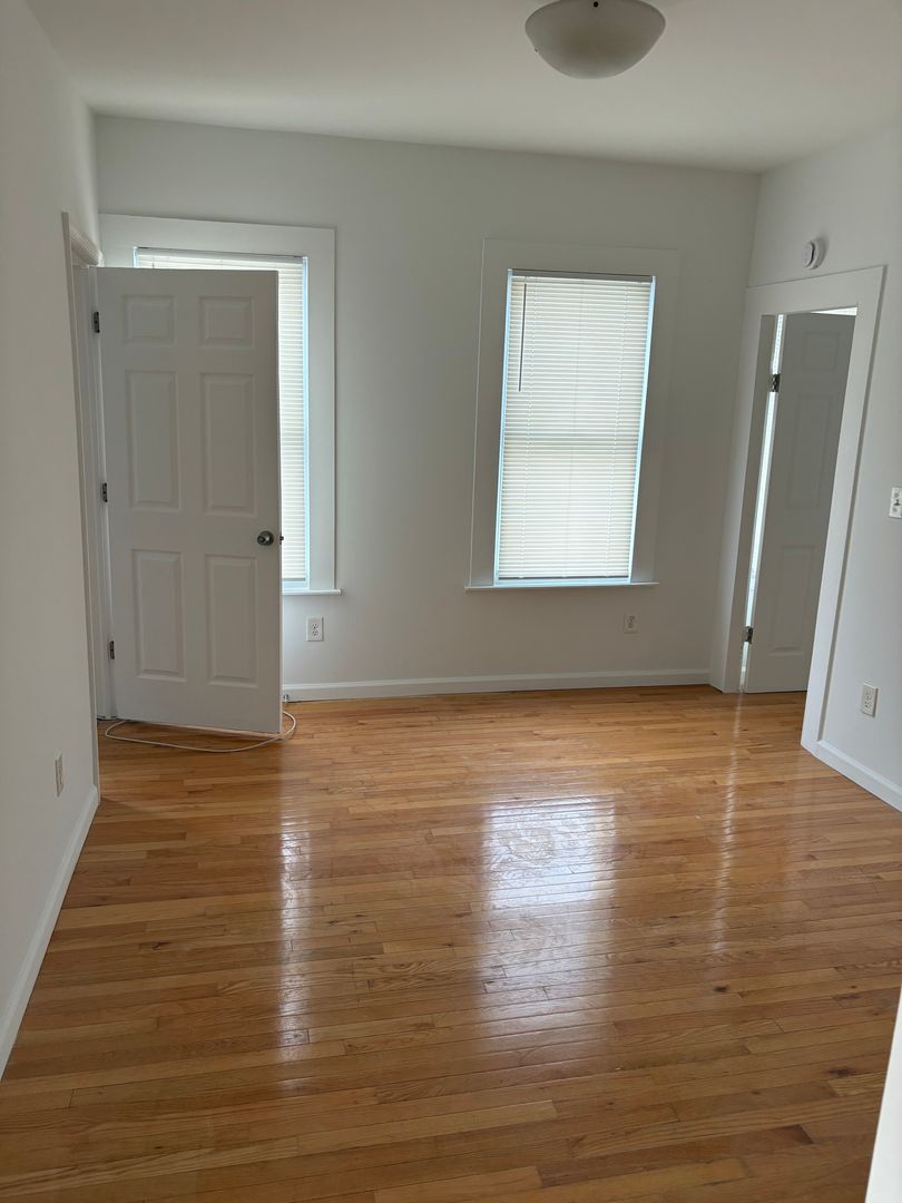 Cohoes Apartment: 27 Lansing St.