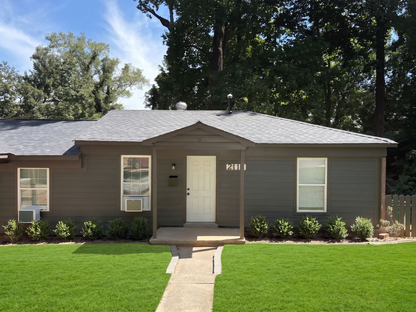 Charlotte Apartment: 1702 Newland Road