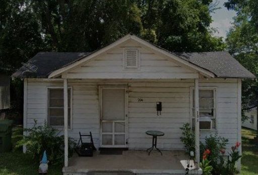 Newly remodeled home is located in Lancaster, SC 29720.