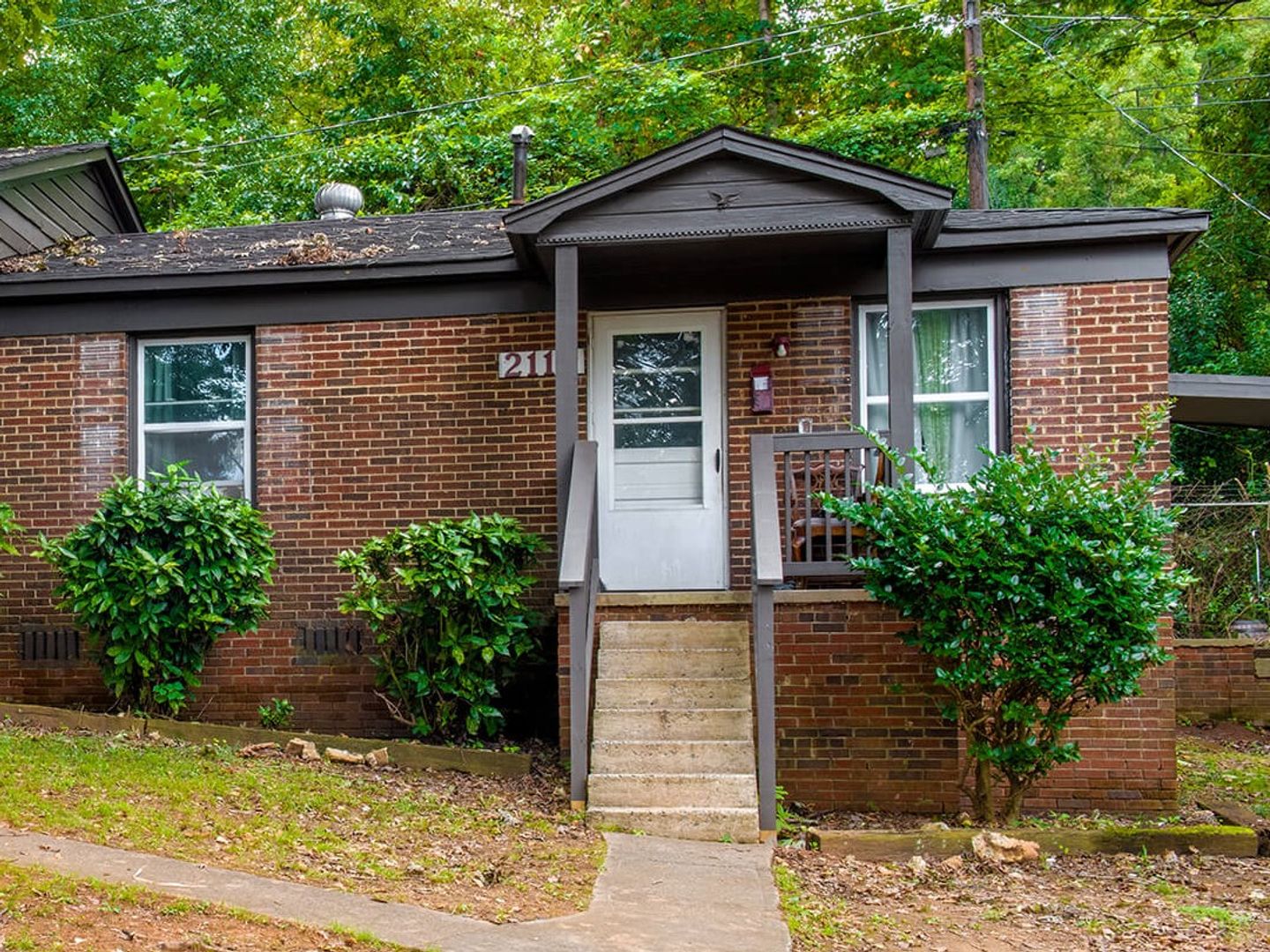 Charlotte Apartment: 1702 Newland Road