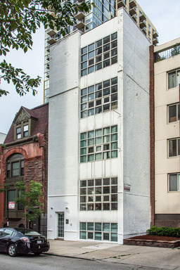 Chicago Apartment: 1216 N. LaSalle