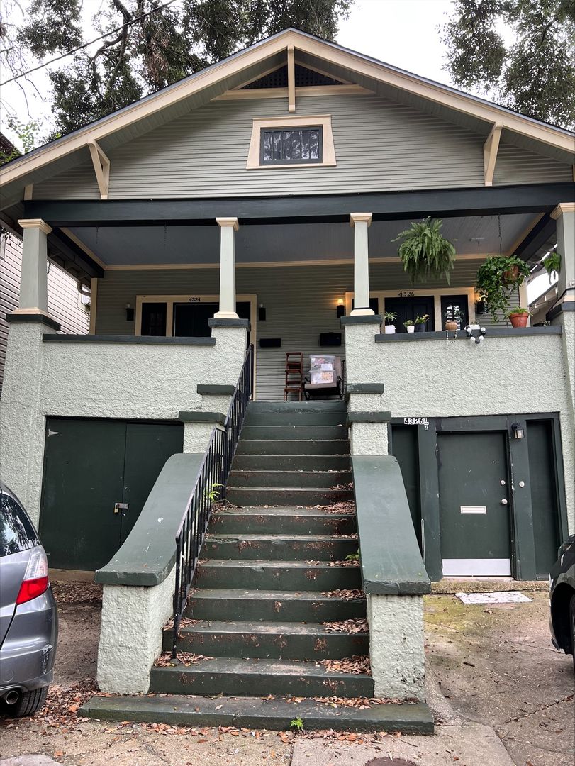 New Orleans Apartment: 4324-26 Banks St