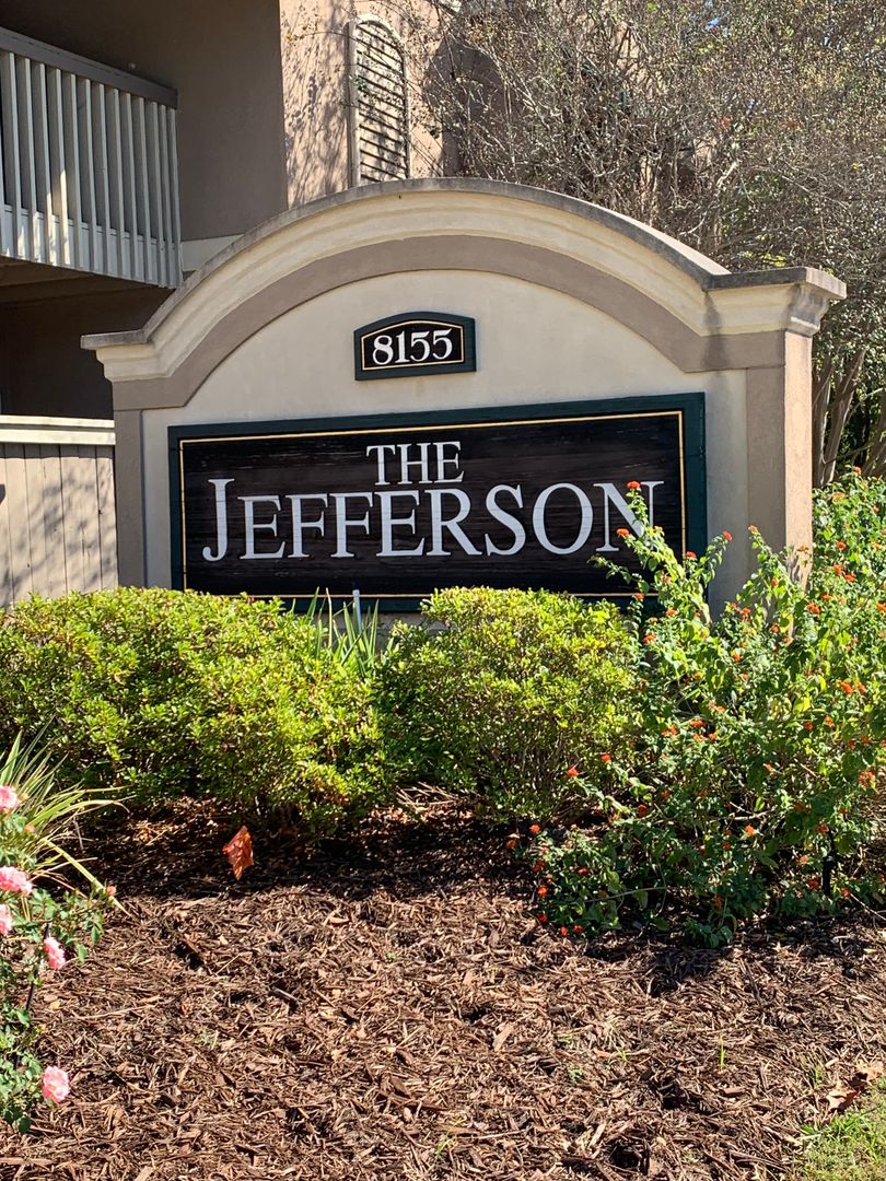 Baton Rouge Condo: 8155 Jefferson Hwy #709