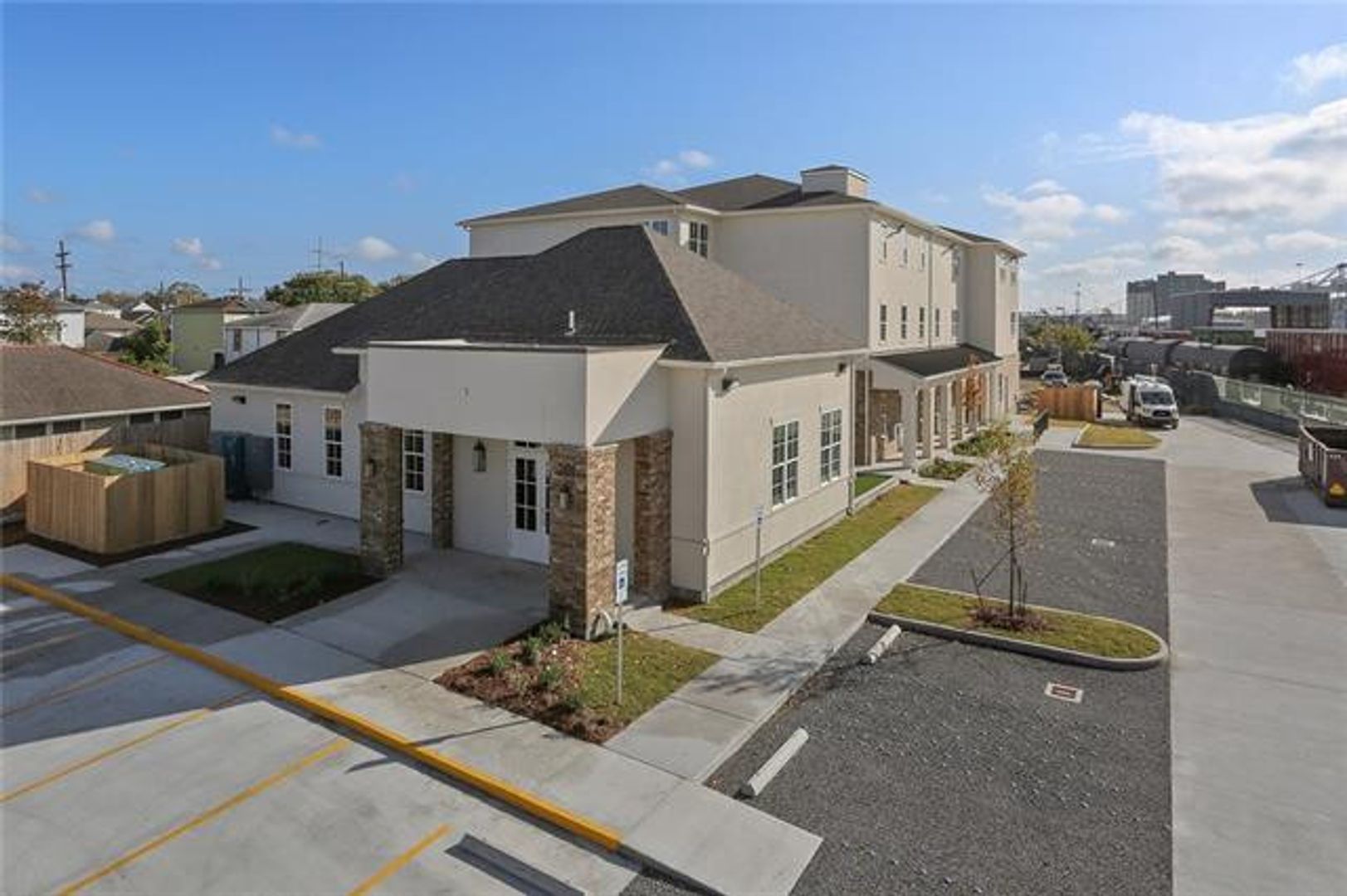 New Orleans Apartment: 201 Nashville Ave.