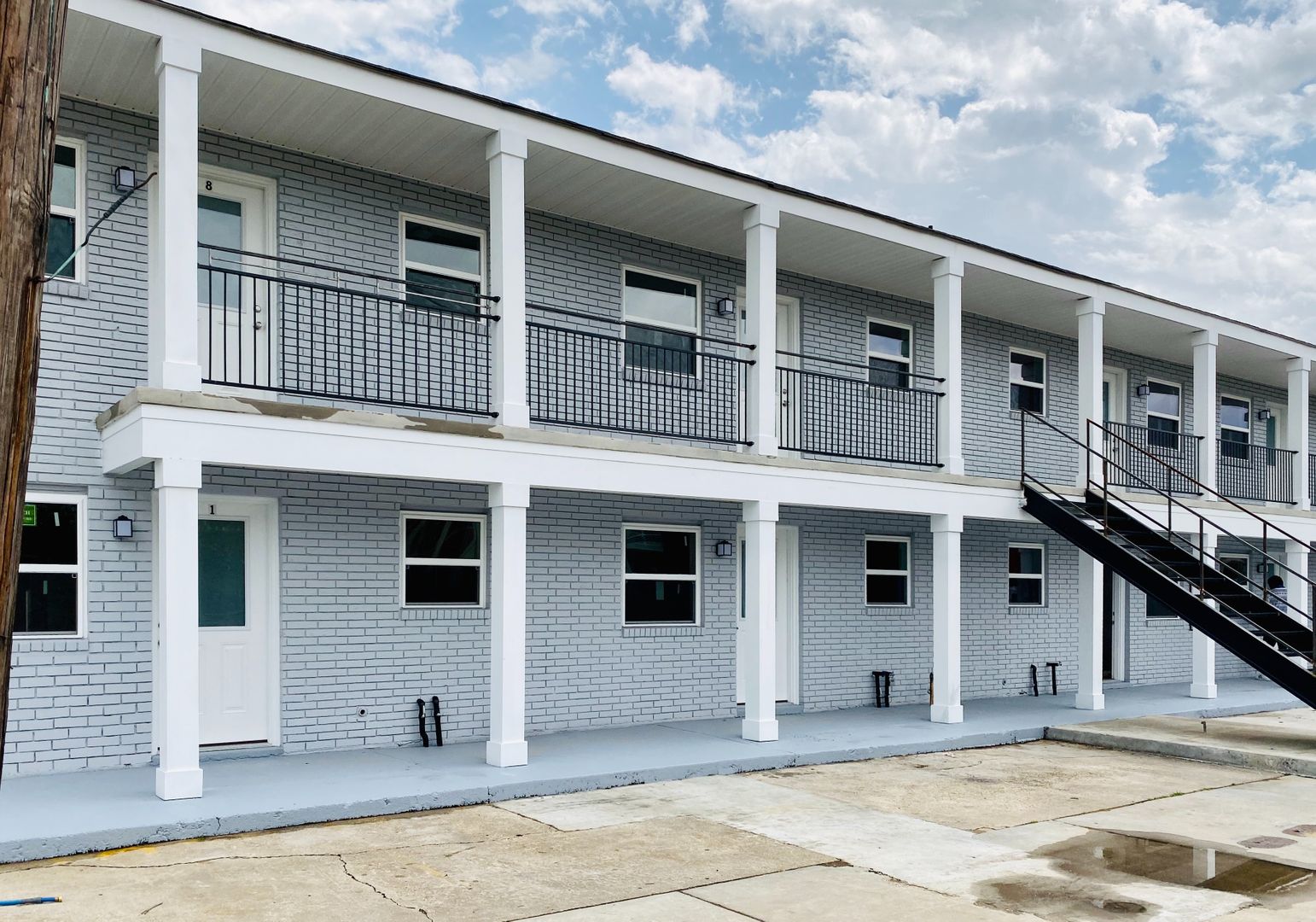 Arabi Apartment: 1015 Government St, #1-14