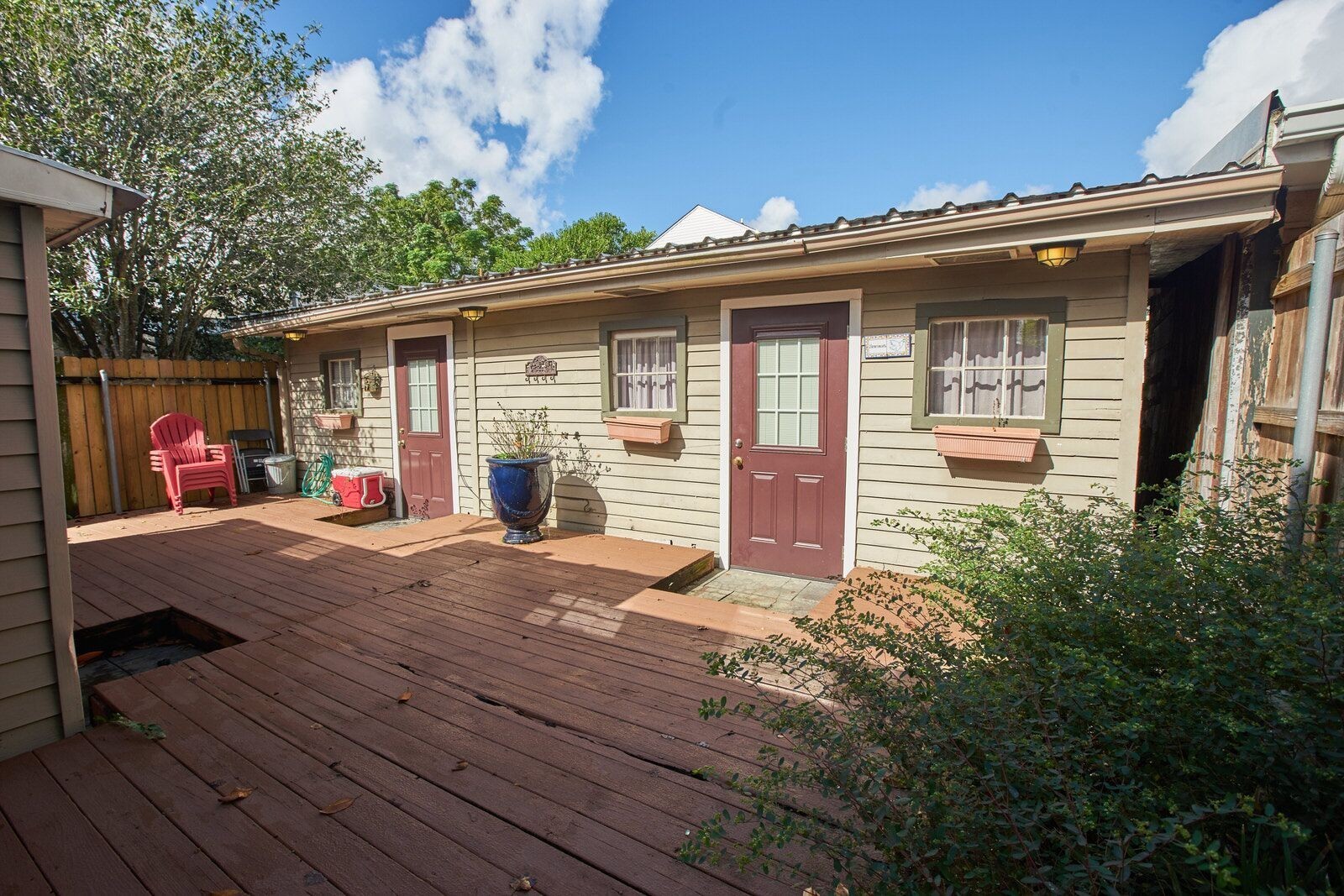 New Orleans Apartment: 516 Soniat St.