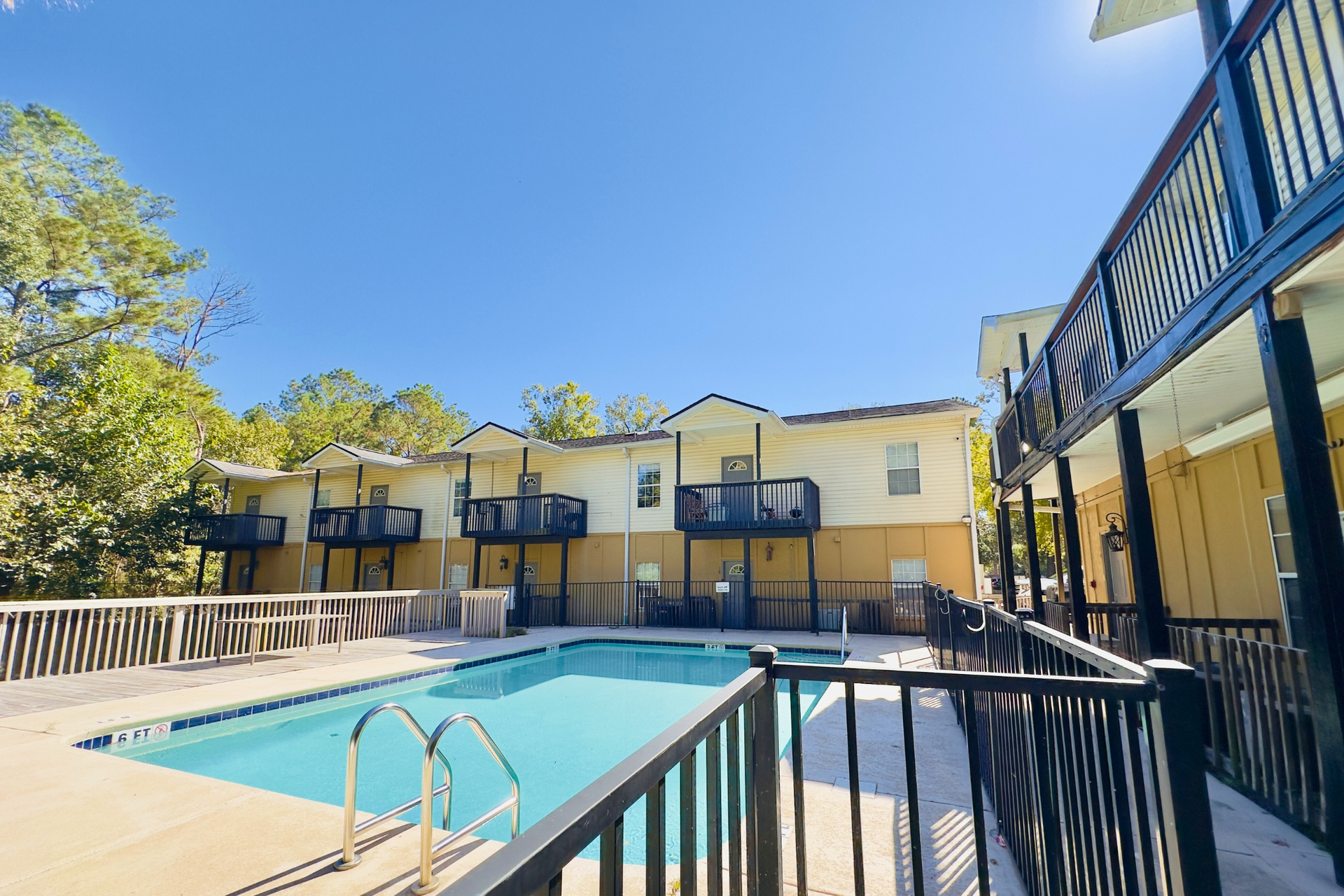 Tallahassee Apartment: 101-103 Cactus St