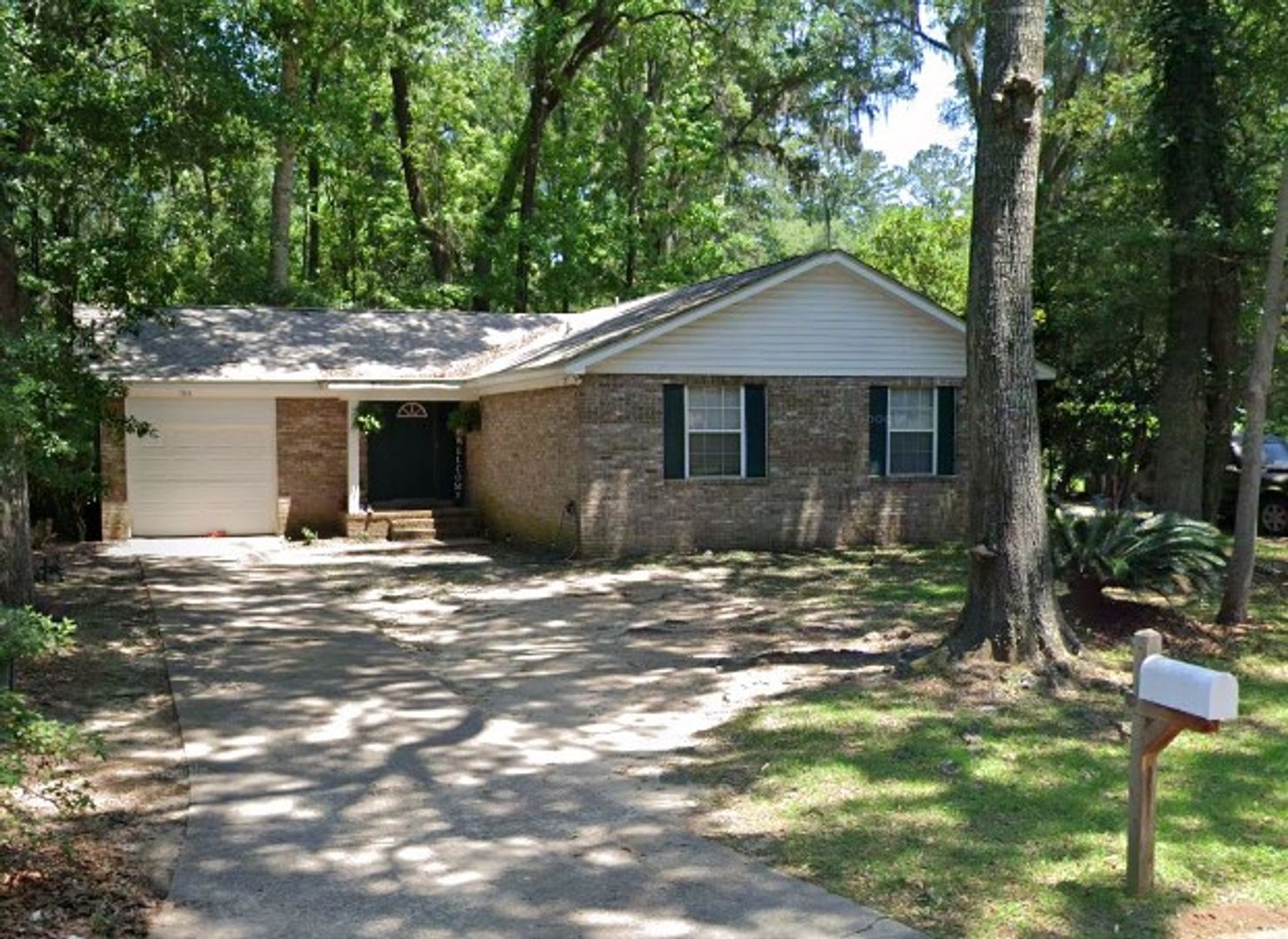 Tallahassee House: 1913 Devra Drive