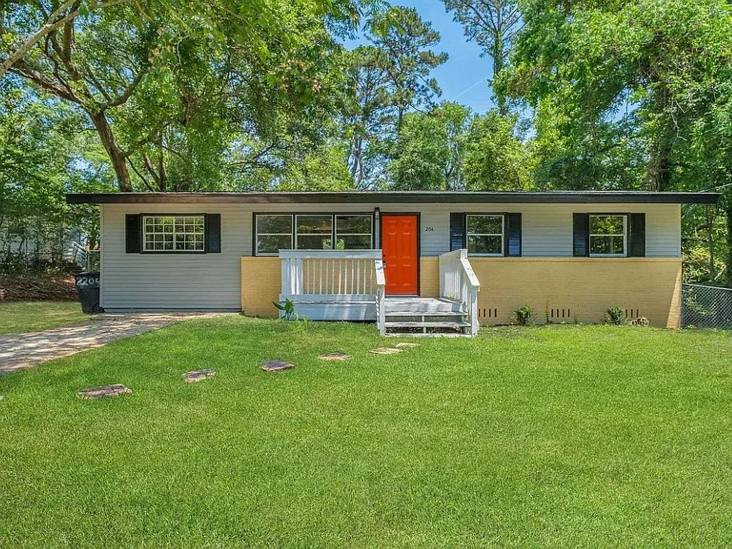 Tallahassee House: 2204 Berkshire Drive