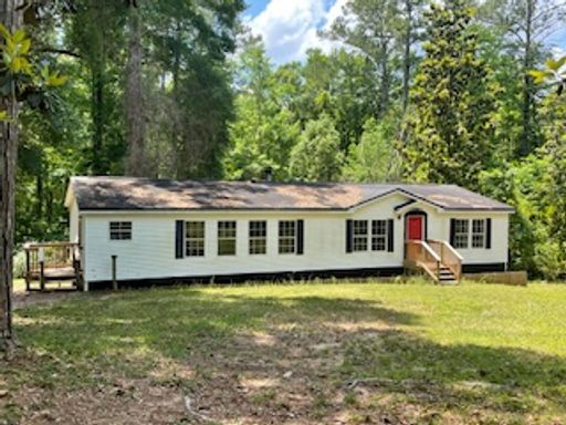 Quincy Mobile Home on 2 Acres