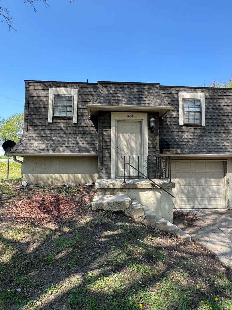 Independence House: 1104 E South Ave