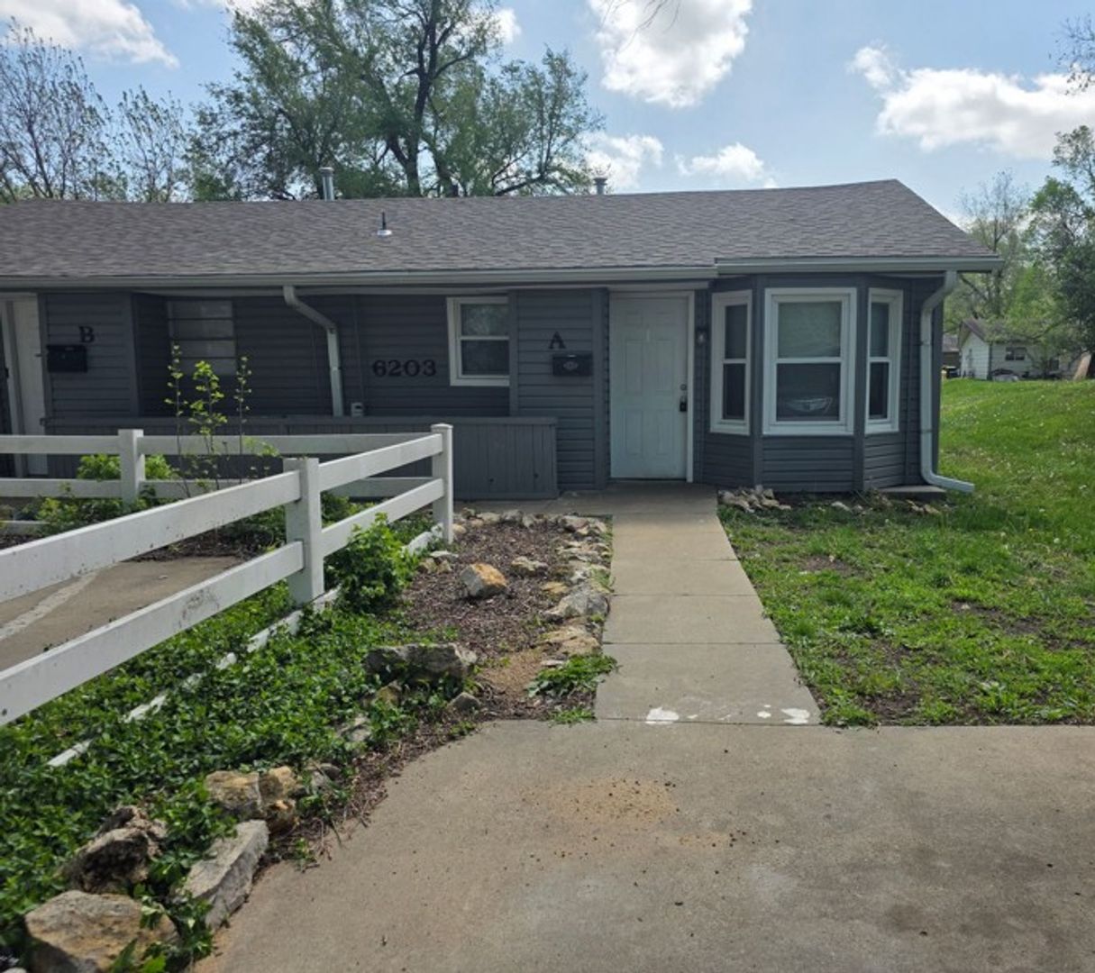 Grandview House: 6203 E 152nd Terr, A