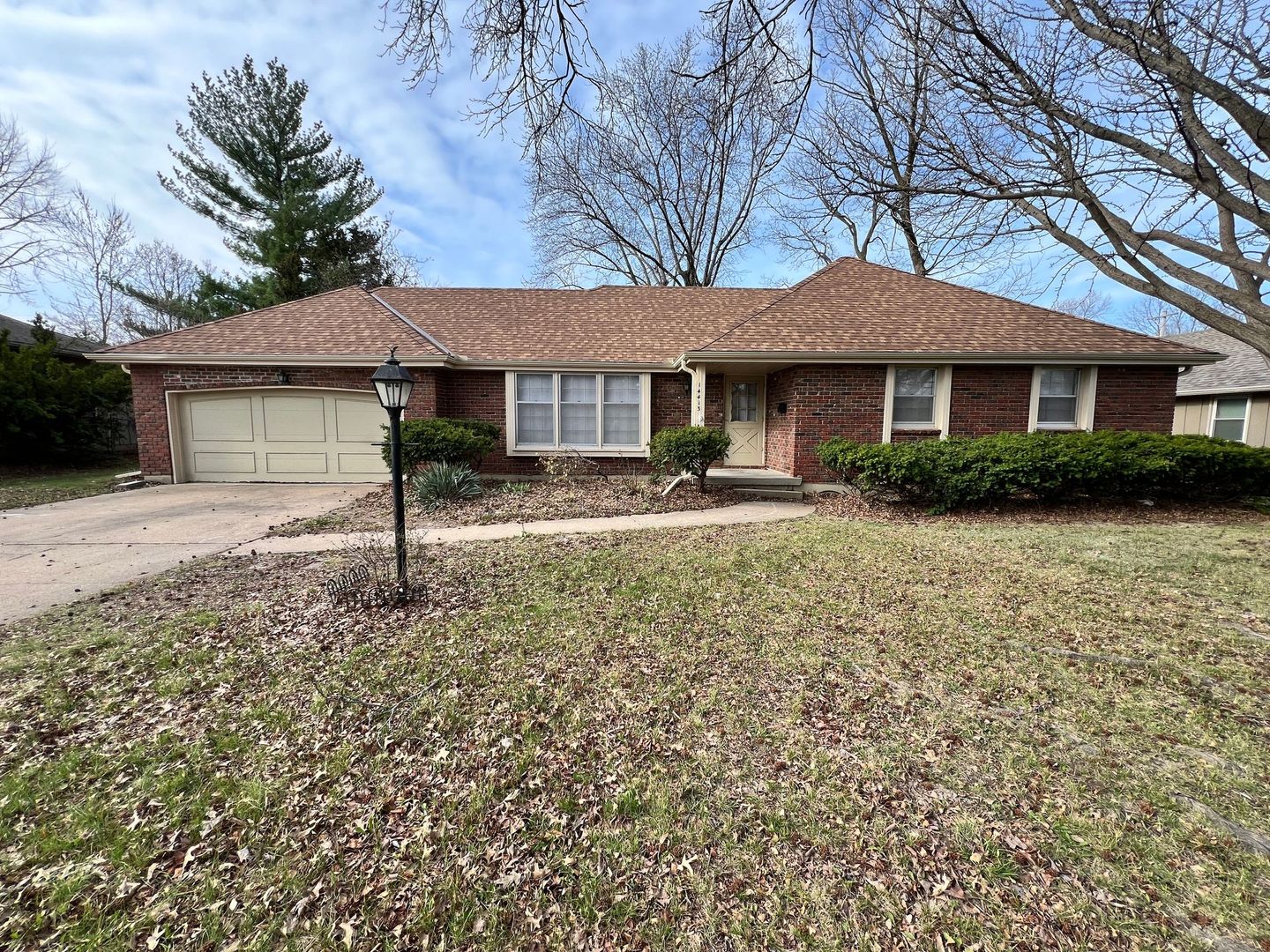 Independence House: 14413 E Covington Rd