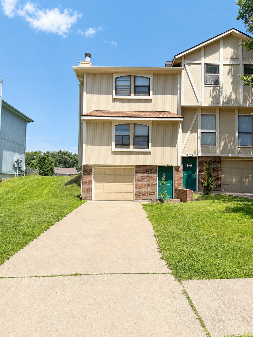Independence House: 18900 Manor Dr