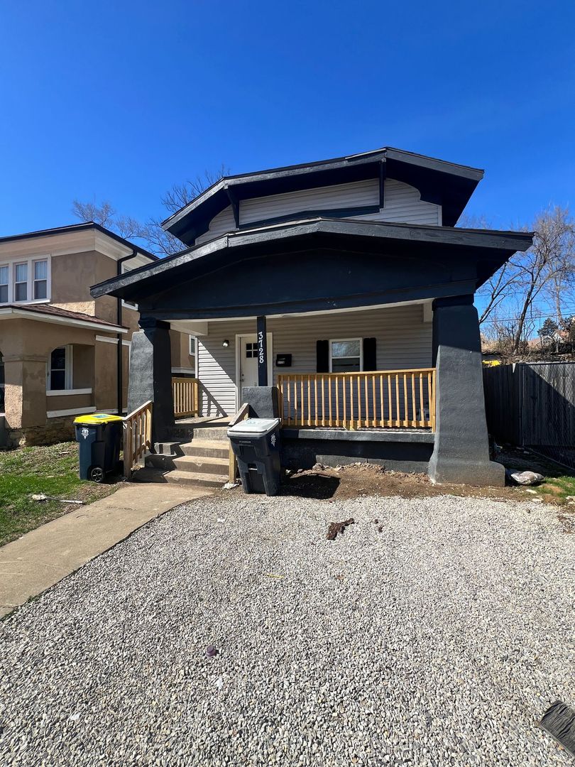 Kansas City House: 3728 Bales Ave