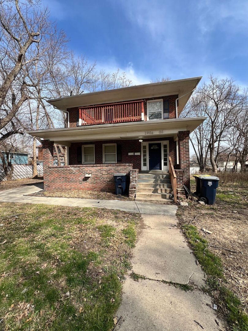 Kansas City House: 2908 E 29th St