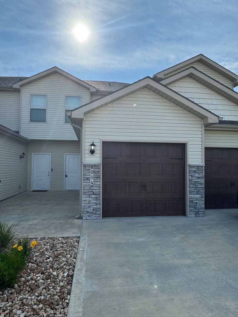 Blue Springs House: 8054 SW 4th Street