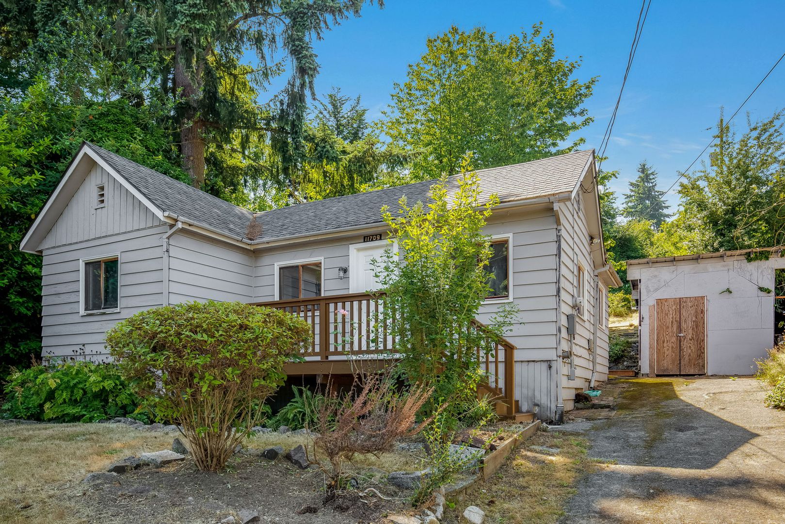 Seattle House: 11709 24th Ave NE