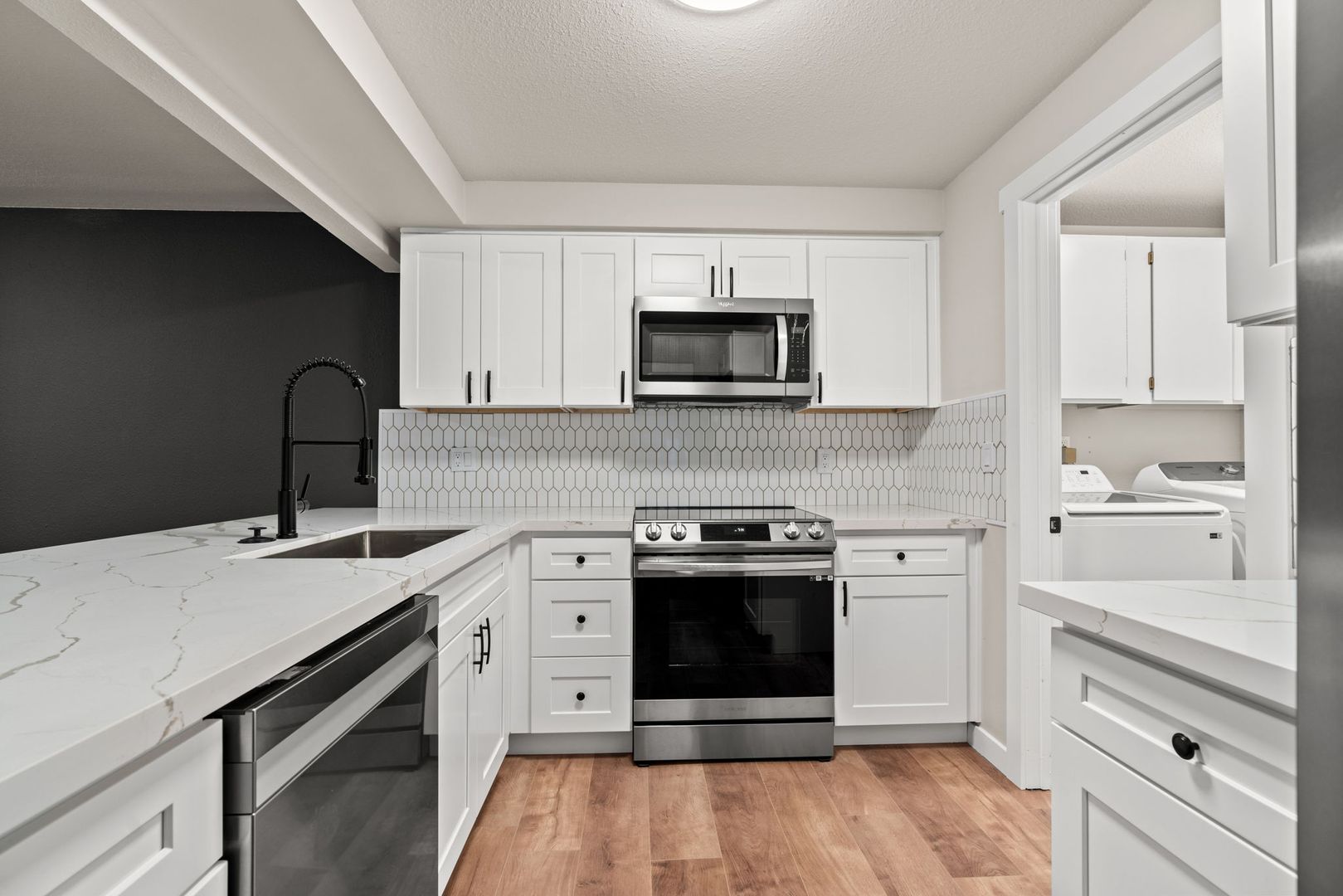 Redmond House: 8420 139th Ave NE