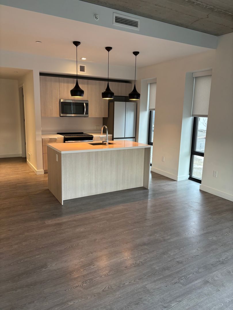 Pittsburgh Apartment: 5522 Baum Boulevard