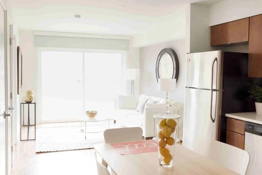 1 Bedroom, 1 Bath Apartment - Citron - River View – photo 1