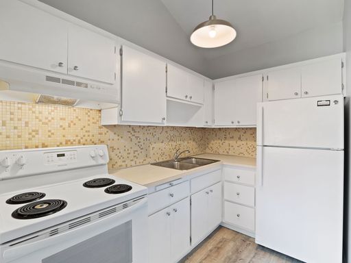 1 Bed 1 Bath- Upgraded