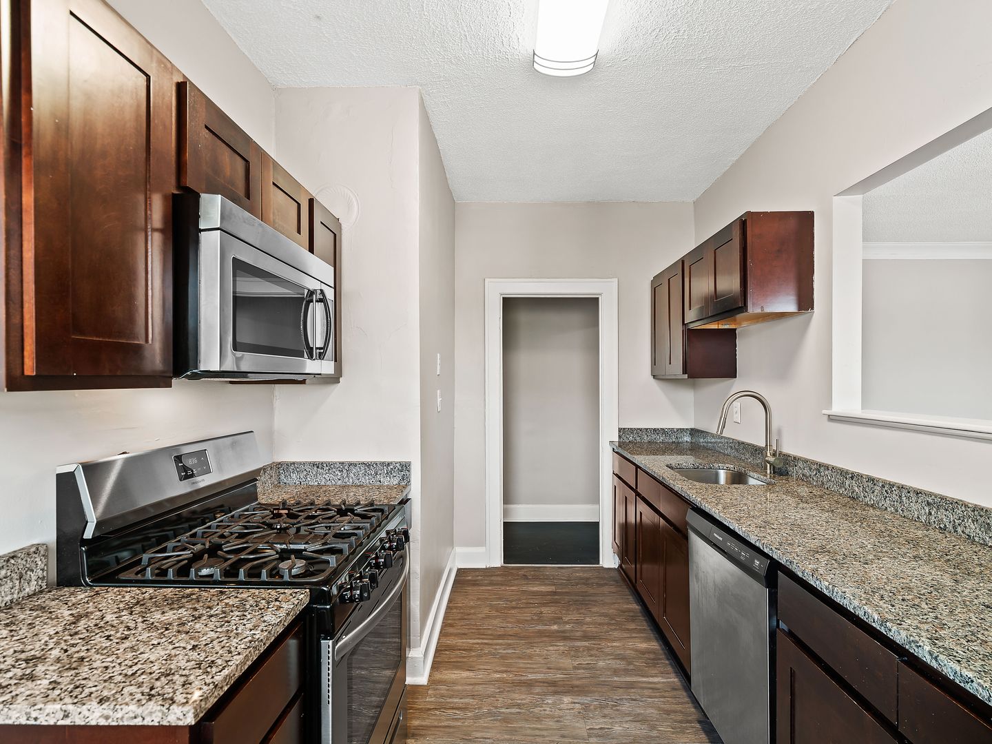 Cleveland Heights Apartment: 2878 Mayfield Road