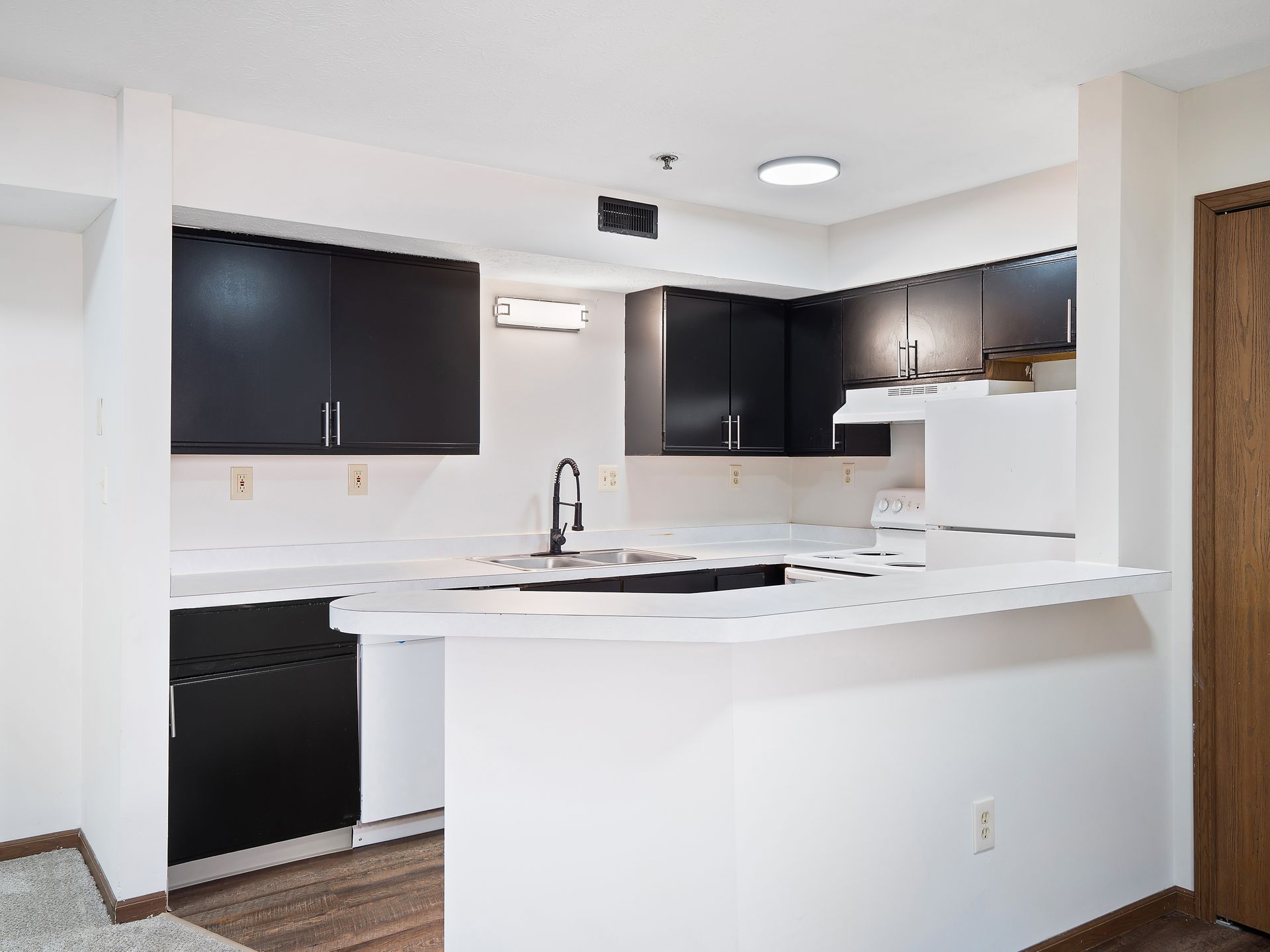 Akron Apartment: 376 W. Cedar St
