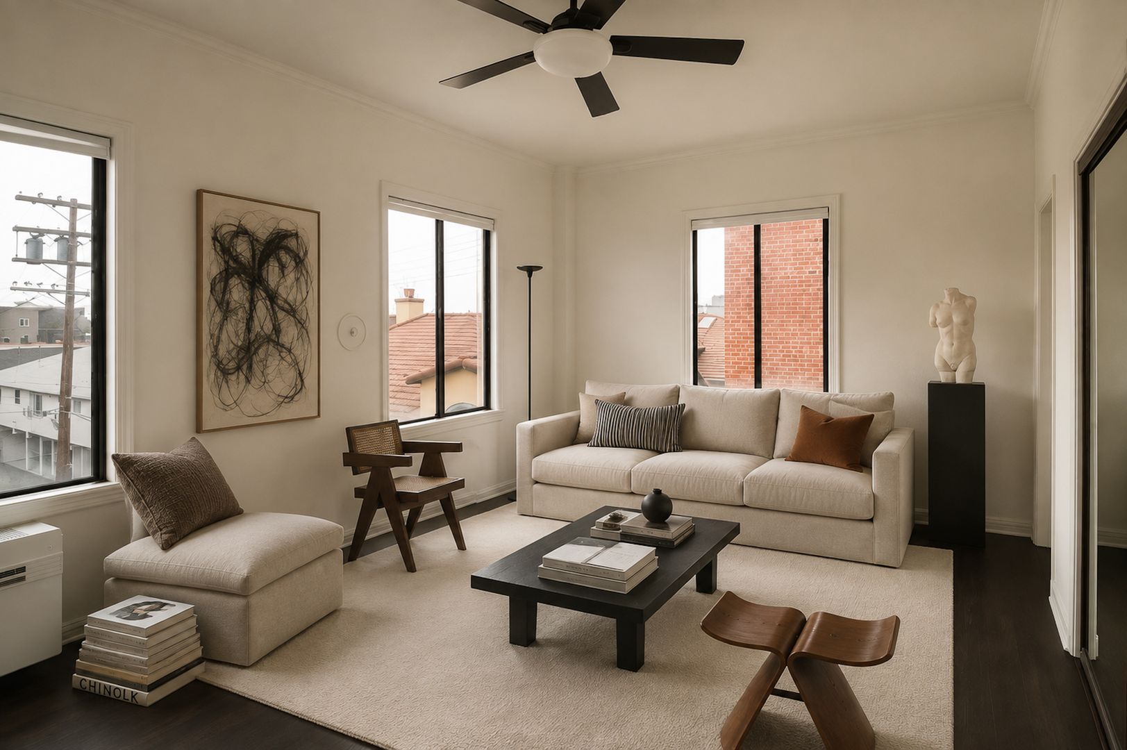 Los Angeles Apartment: 801 S Gramercy Drive