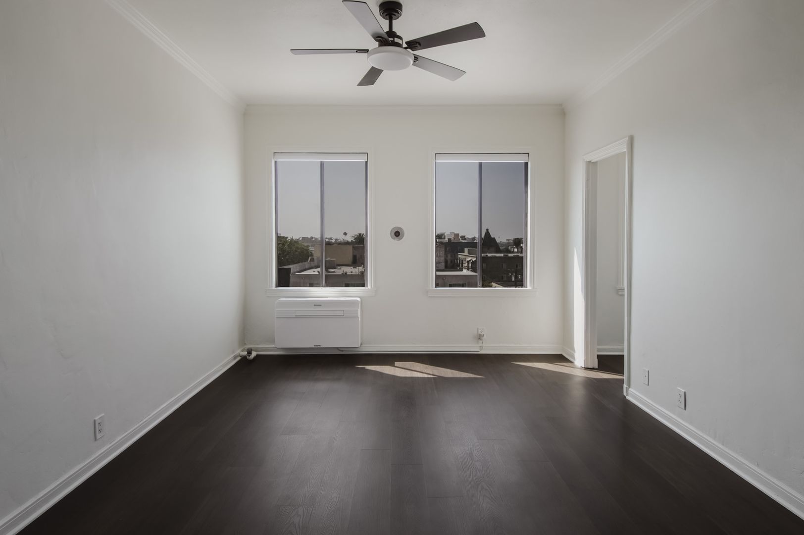 Los Angeles Apartment: 801 S Gramercy Drive