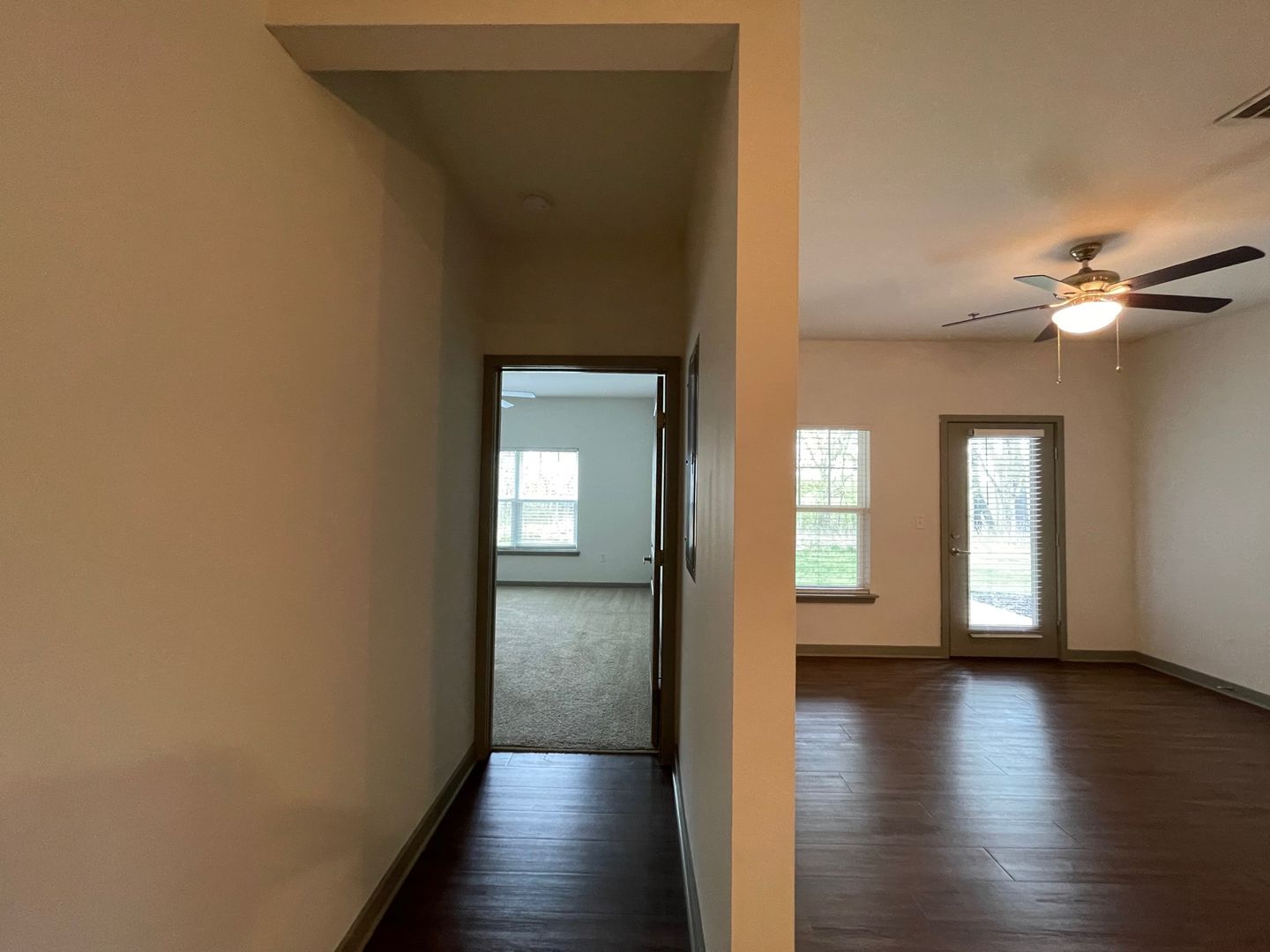 726 Cumberland Trace Rd Apt 812, Bowling Green, KY 42103