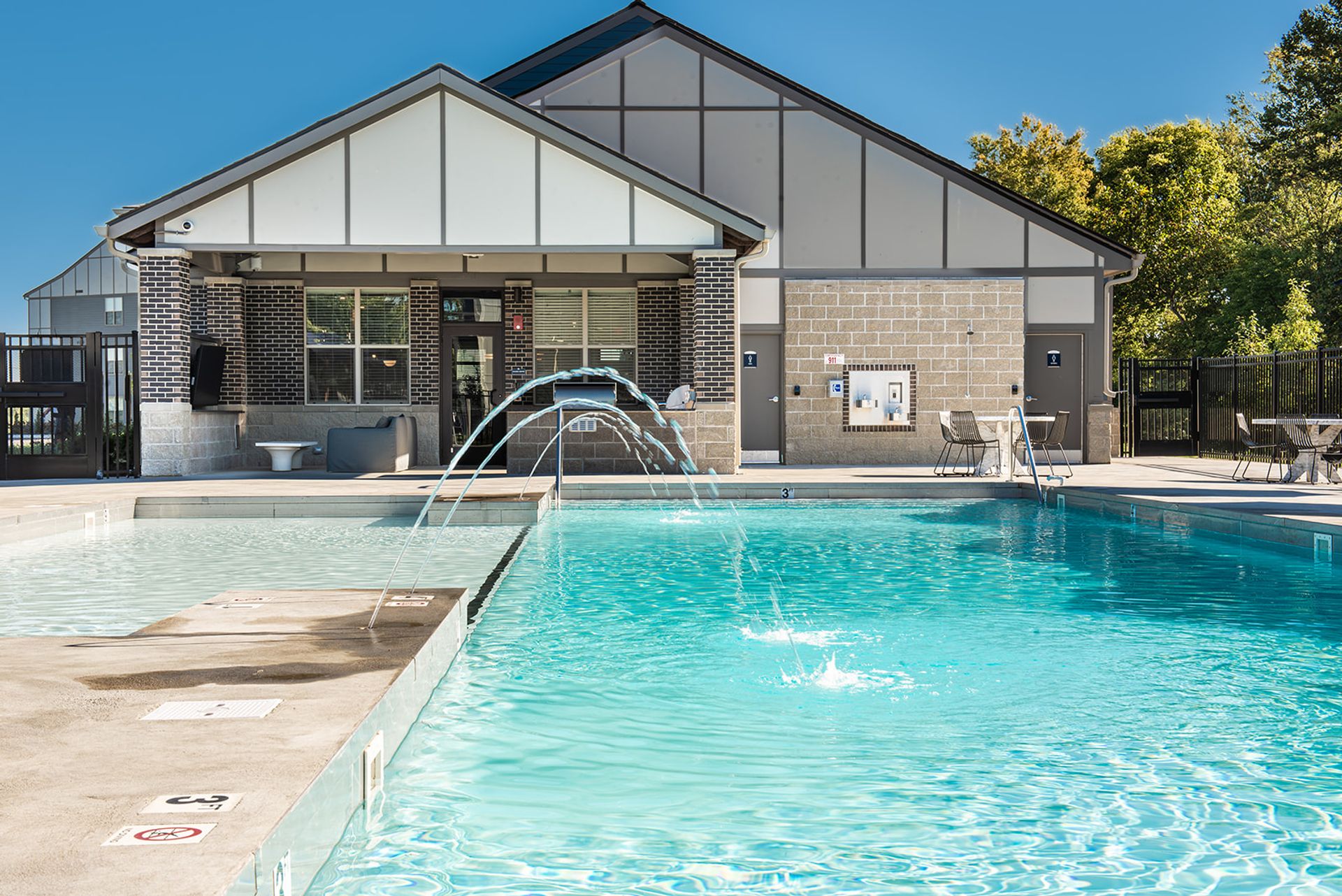 Franklin Apartment: 7505 Founders Way