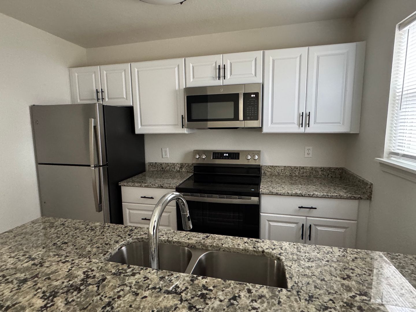 Lawrence Apartment: 600/605 Eldridge Street