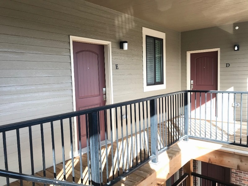 Lawrence Apartment: 4205 W. 6th Street
