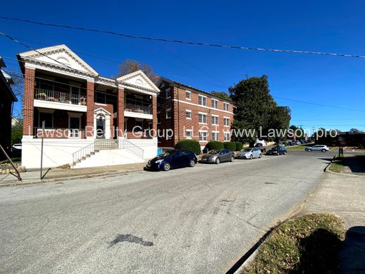 Updated Vintage Apartment in Old Southwest – photo 1