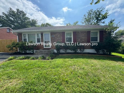 Three Bedroom Brick Ranch with Full Basement and Yard – photo 1