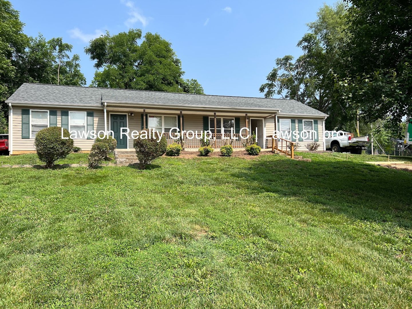 Vinton Apartment: 306-308 7th St