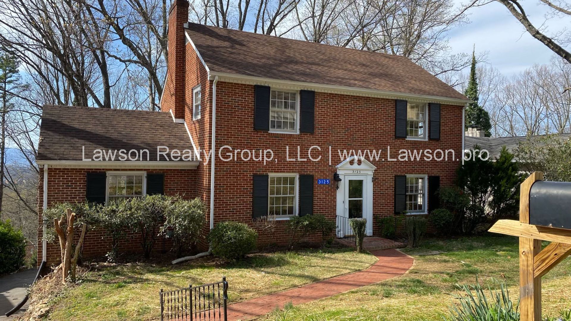 Roanoke House: 3125 Stoneridge Rd SW