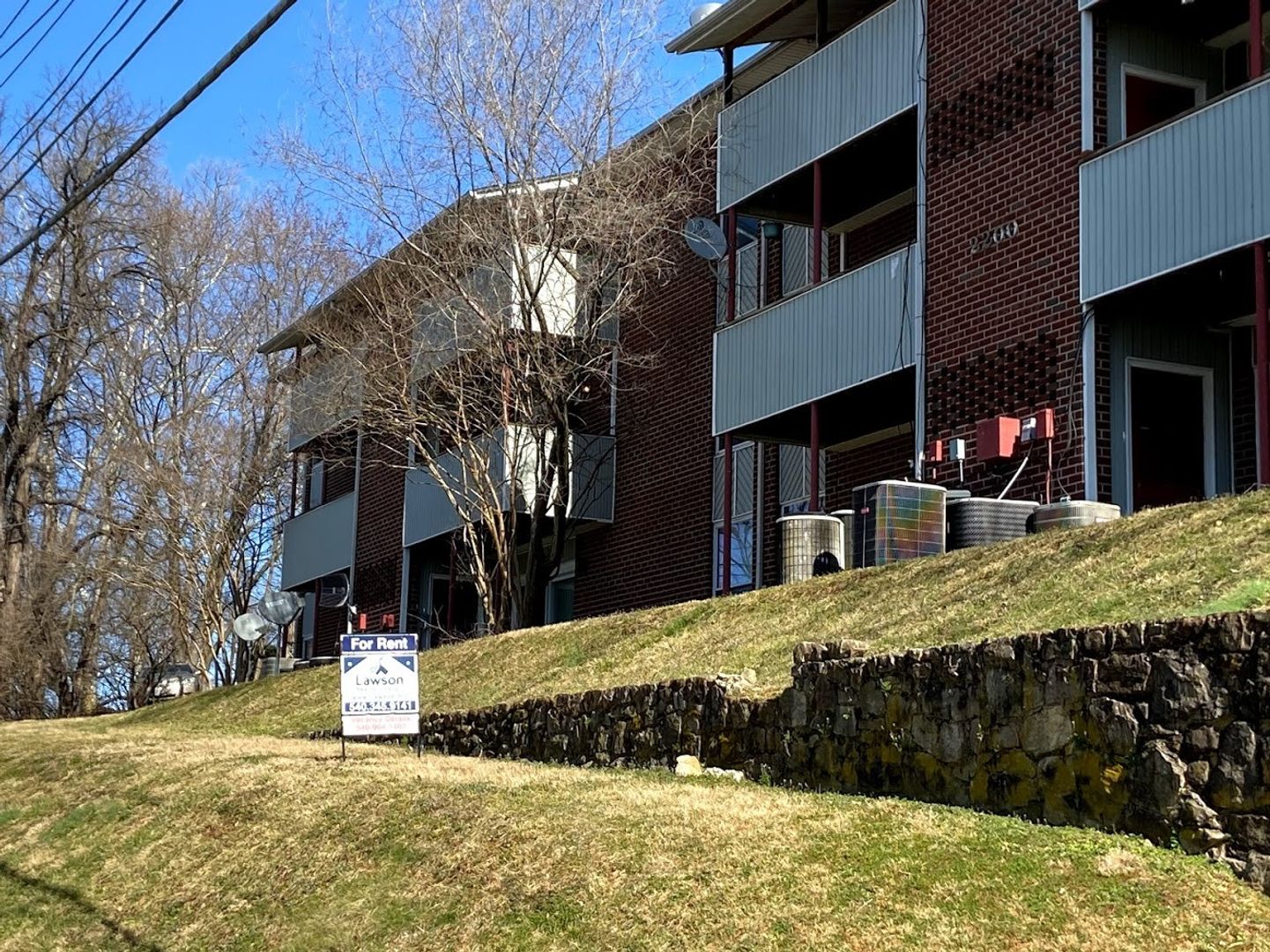 Roanoke Apartment: 2200 Stephenson Ave