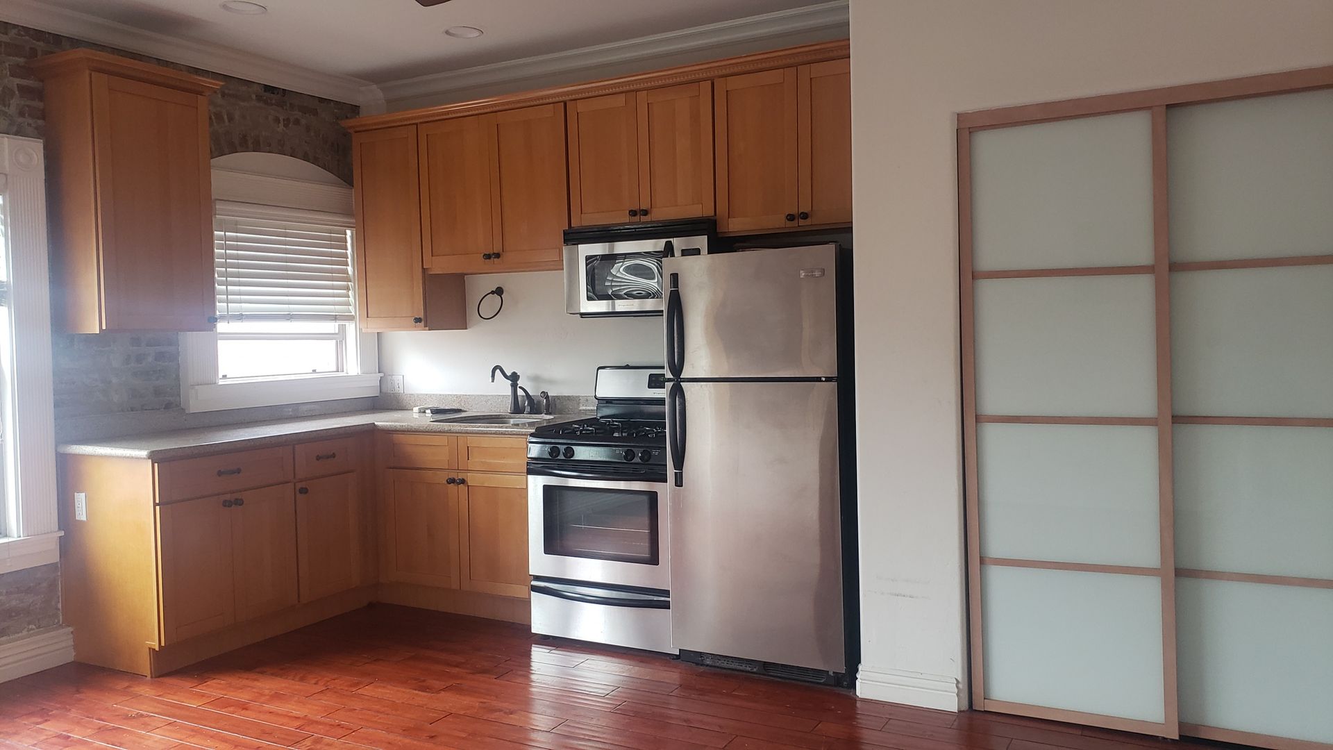 Long Beach Apartment: 345 Chestnut Ave