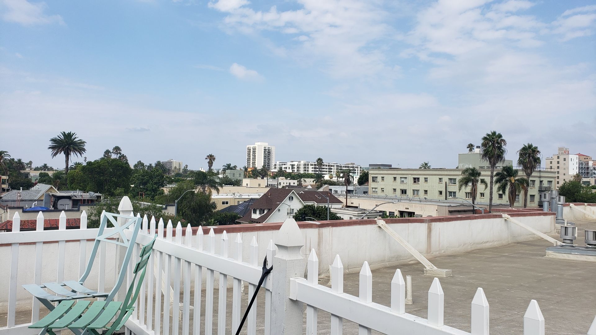 Long Beach Apartment: 345 Chestnut Ave