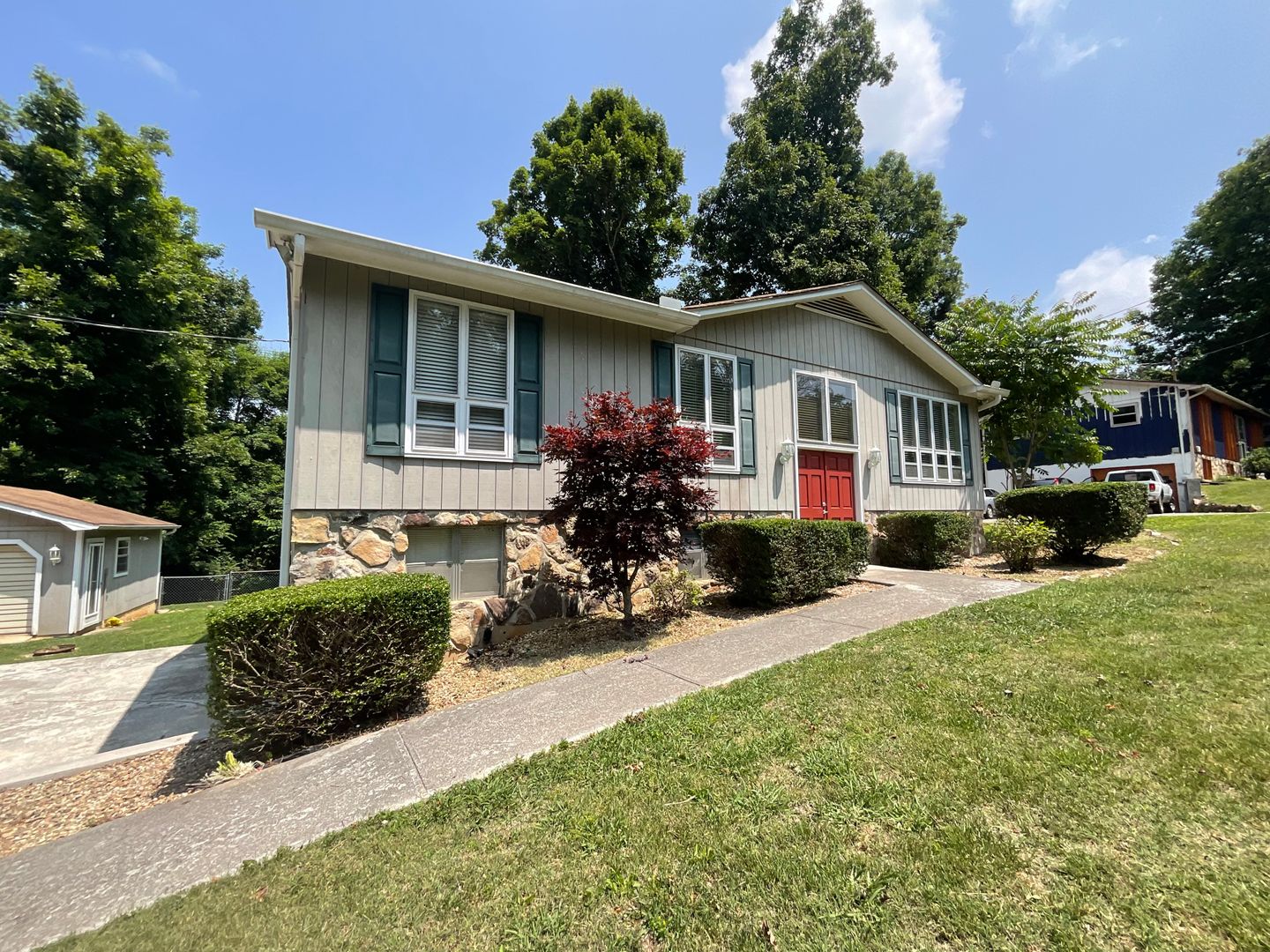 Morristown House: 3690 Nena Circle